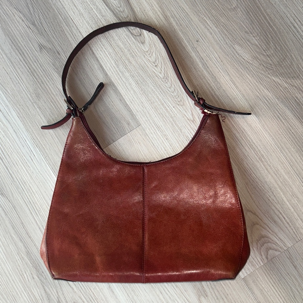 Wilson’s Leather Vintage Shoulder Bag Brown Adj Strap Handbag Purse Classic